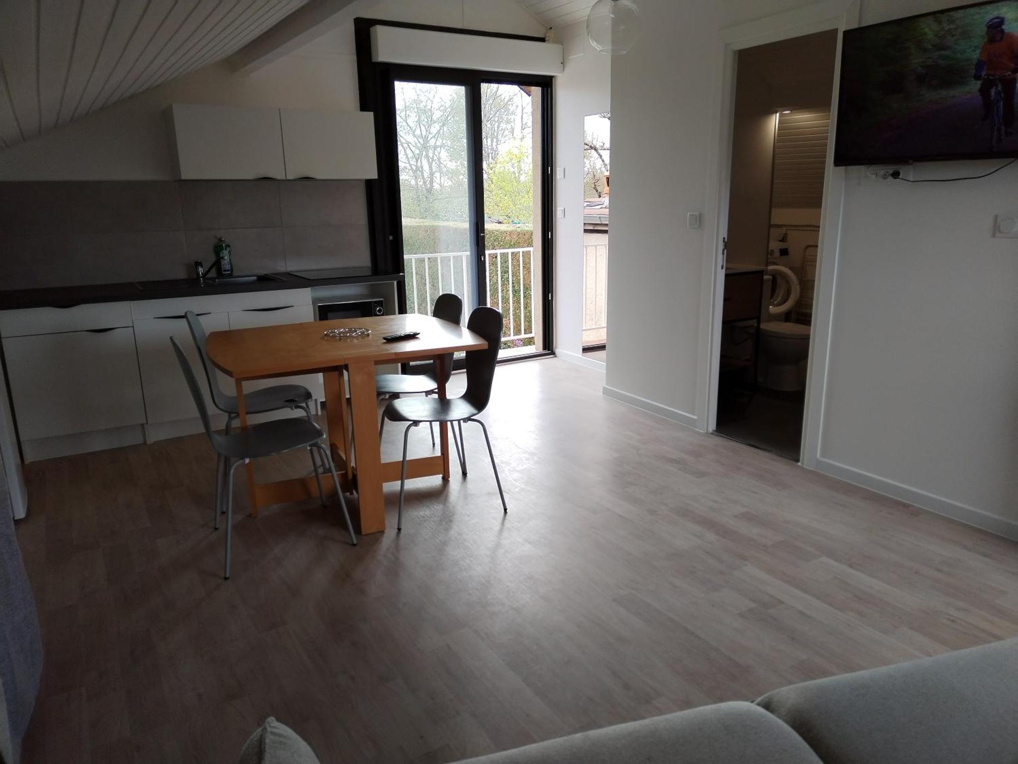 Chez Mimi 1,7 Kilometres De Luxeuil Les Bains Leilighet Froideconche Eksteriør bilde